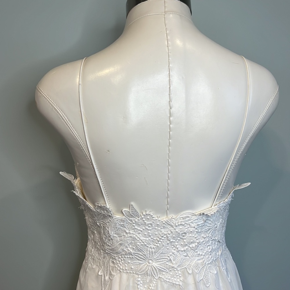 Heartloom Belle Sandra Bridal Gown size small - Picture 10 of 12